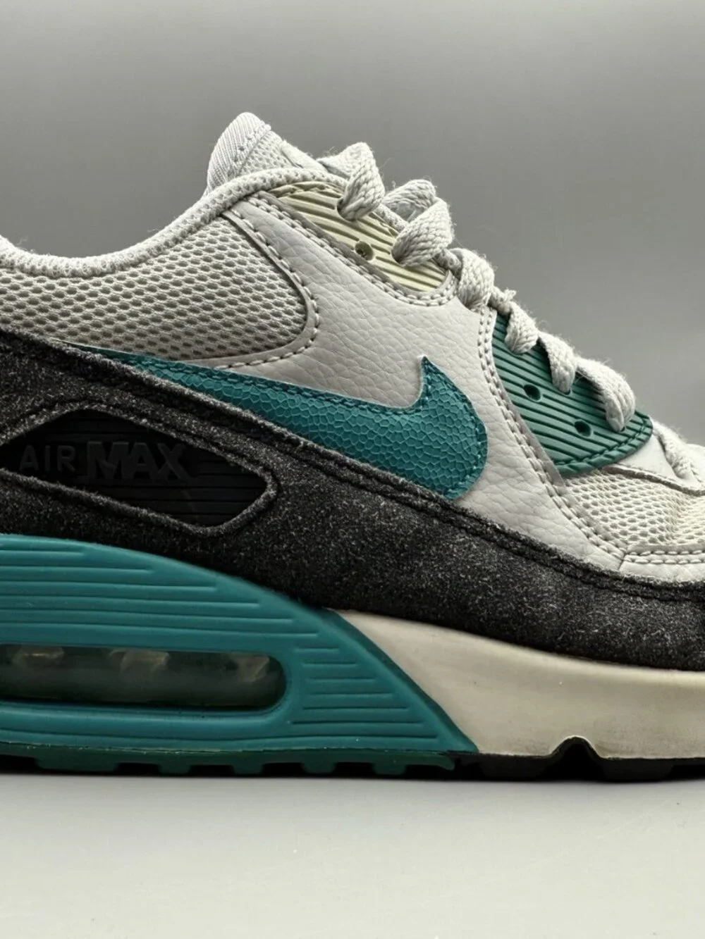 NIKE Air Max 90 Essential Emerald 616730-017 Size 7.5 US Sneakers